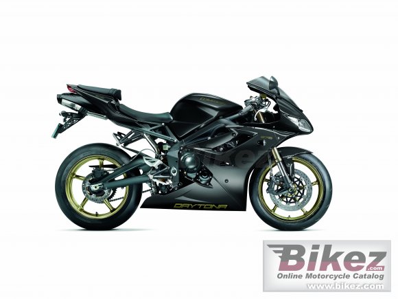 2012 Triumph Daytona 675 photo